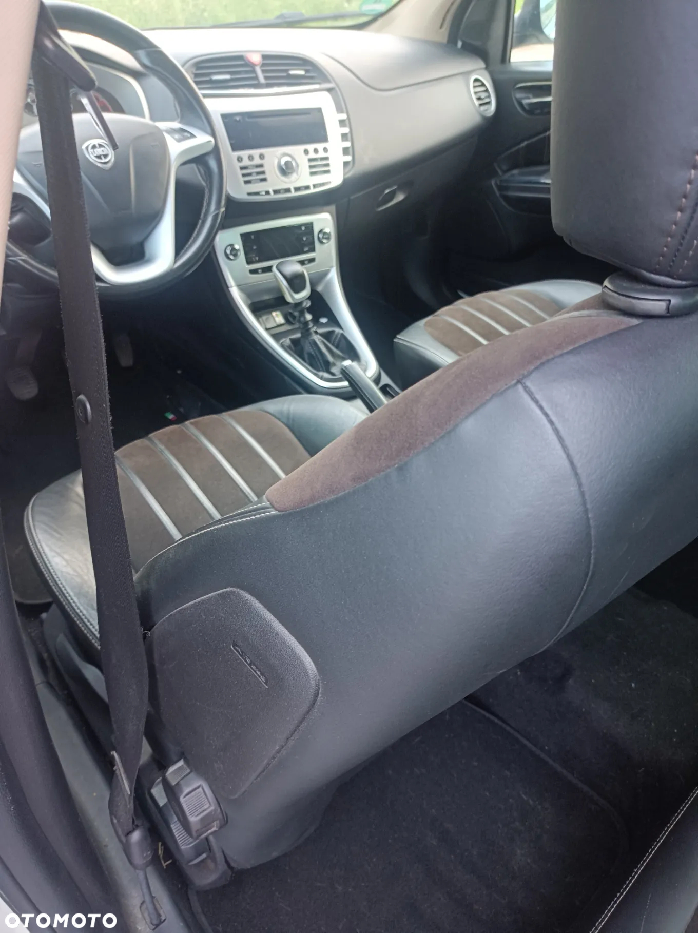 Lancia Delta 2.0 MultiJet 16v Oro - 11