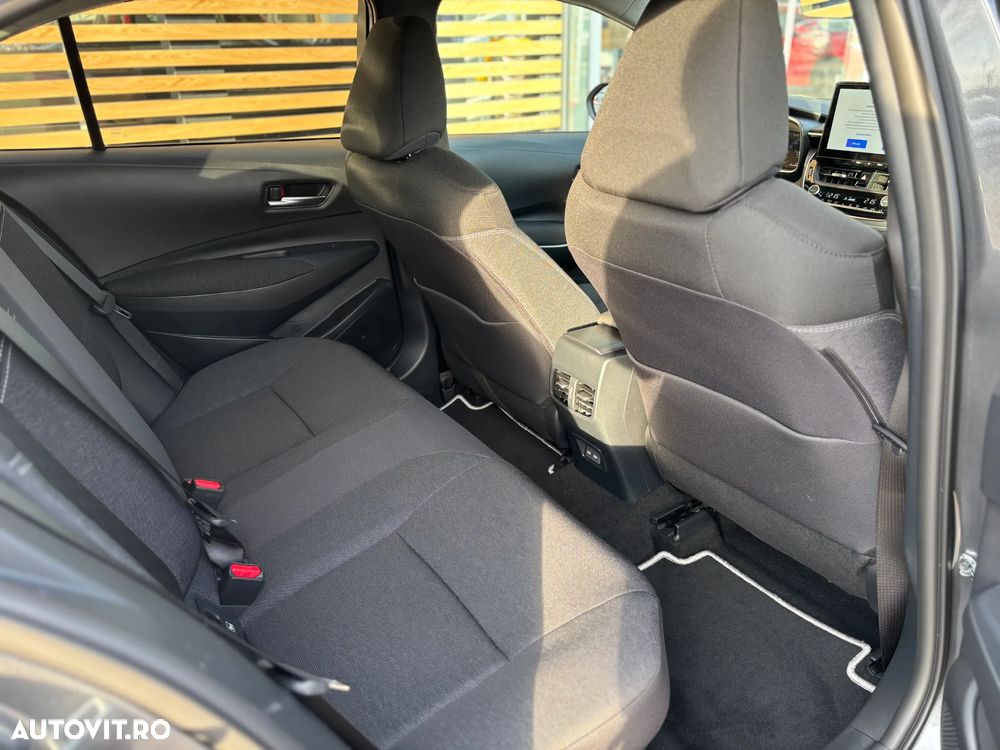 Toyota Corolla 1.8 HSD Dynamic - 9