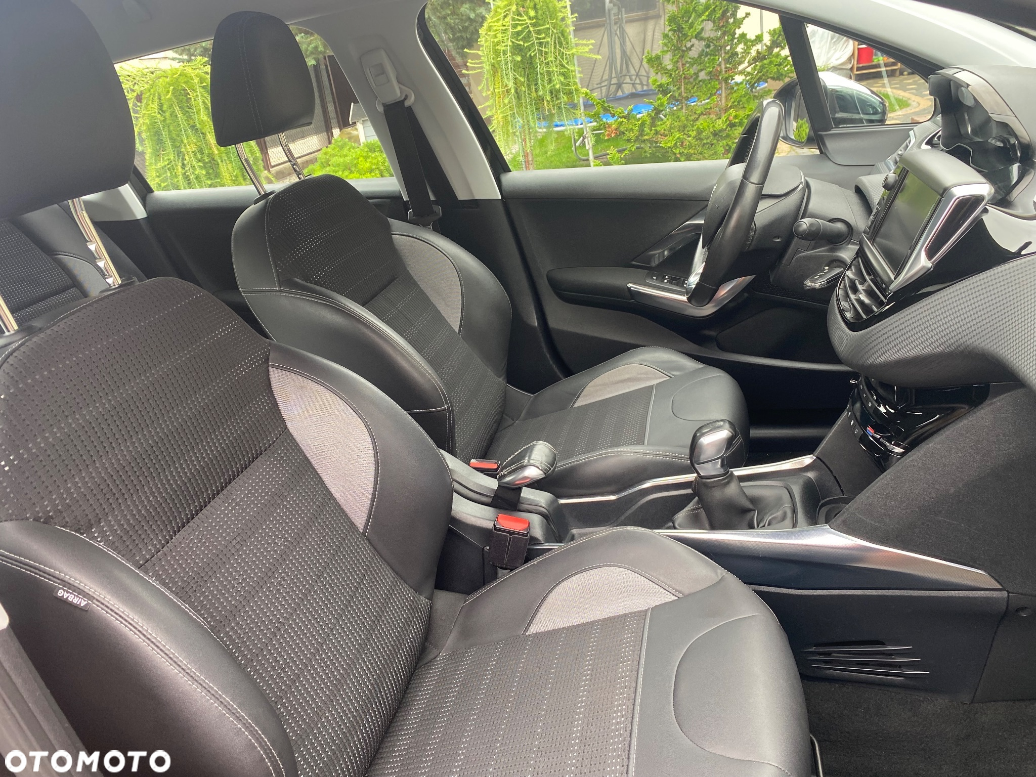 Peugeot 2008 1.6 VTi Allure - 21