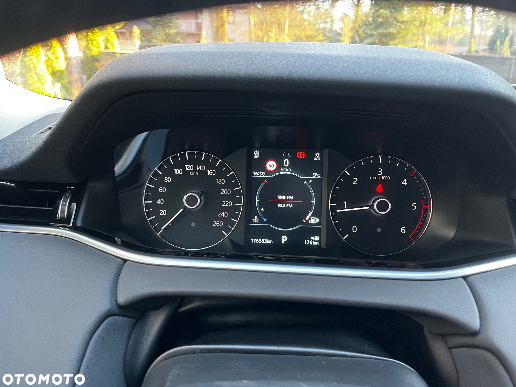 Land Rover Range Rover Evoque - 23