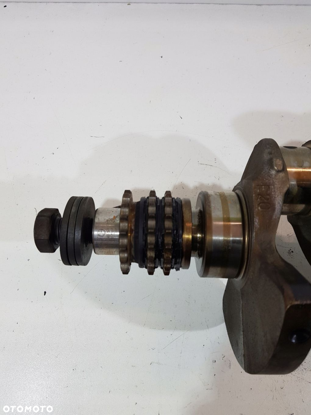 WAŁ KORBOWY W208 W202 R170 2.0 KOMPRESOR 111944 - 6