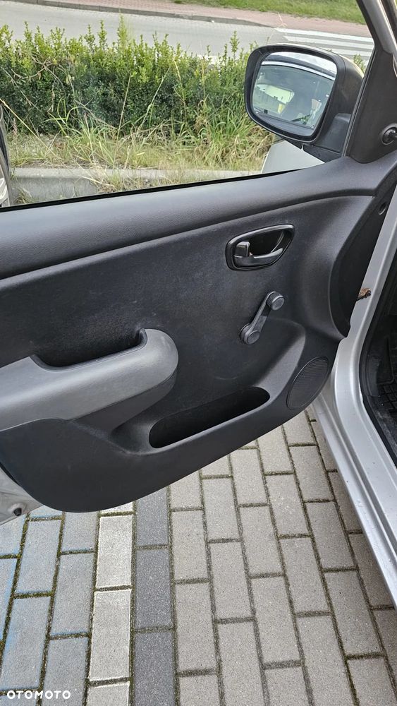 Hyundai i10 - 10