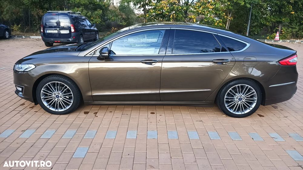 Ford Mondeo 2.0 HEV Vignale - 22