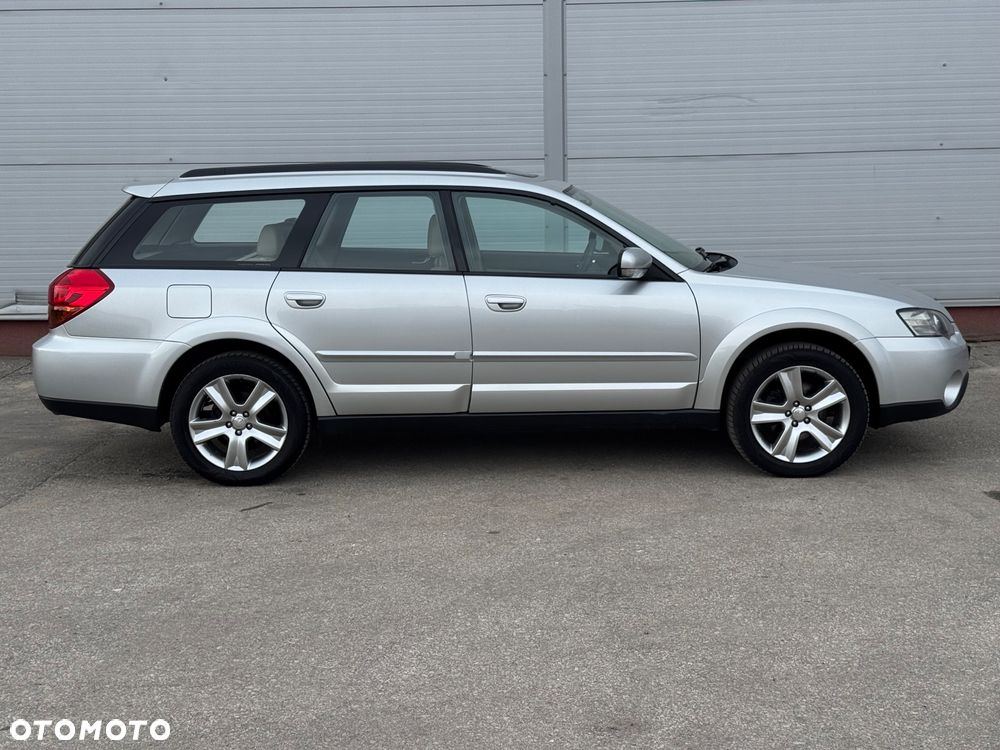 Subaru Outback 3.0 H6 - 7