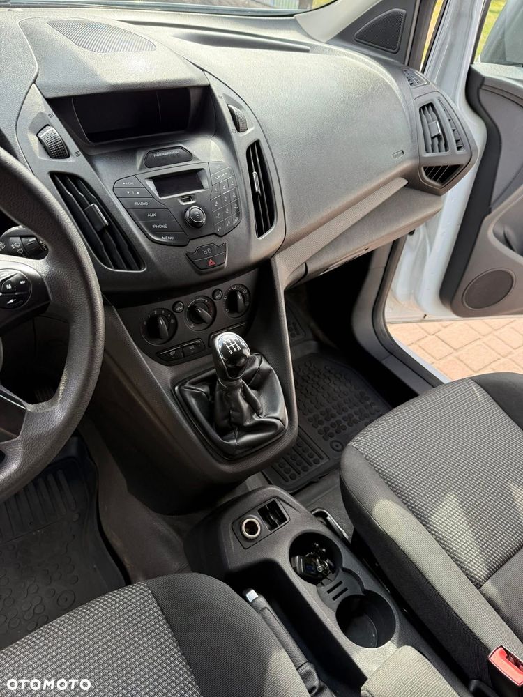 Ford Transit Connect - 8