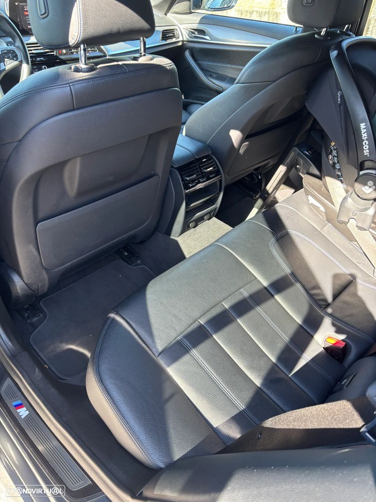 BMW 520 d Pack Desportivo M Auto - 9