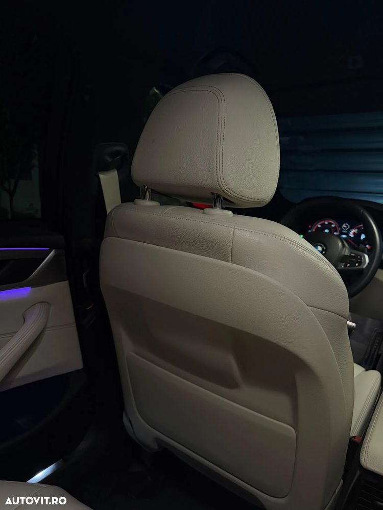 BMW Seria 5 520d xDrive AT - 29