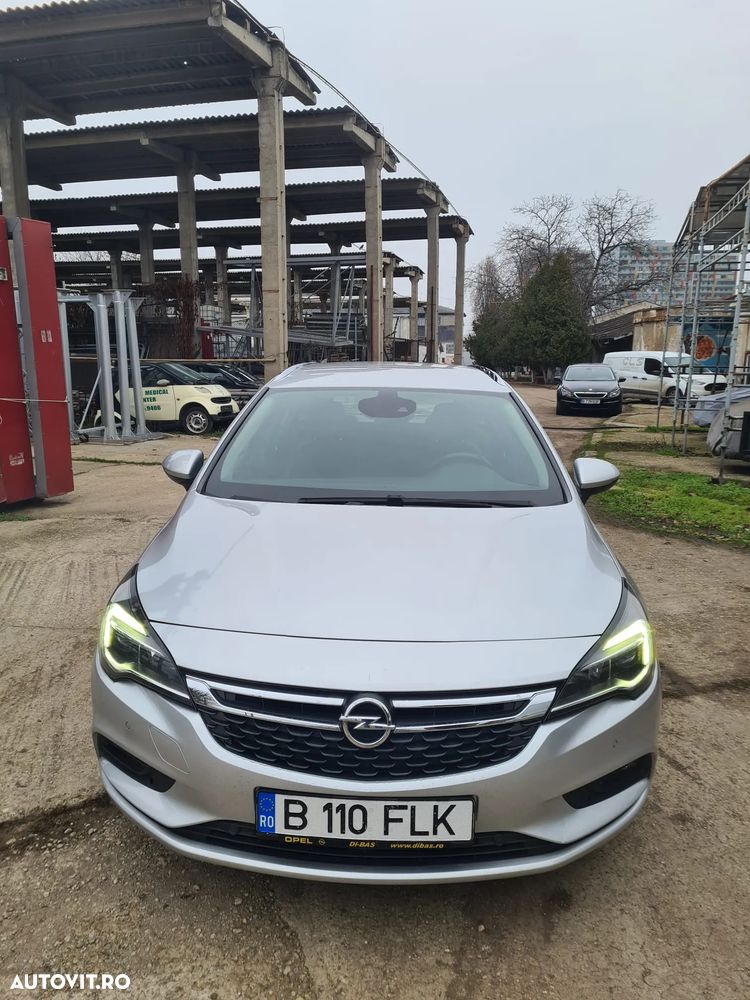 Opel Astra Sport Tourer Turbo 1.4 ECOTEC Dynamic - 28