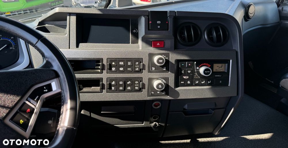 Renault T 440 / CHŁODNIA / SCHMITZ / WINDA / 6×2 /  21 EUROPALET / SYPIALKA / 3 OSIE / 13 LITROWY  SILNIK /  PRZEBIEG 270 TYŚ / ALUSY / AUTOMAT / JAK NOWA / E6 / SPROWADZONA / - 10