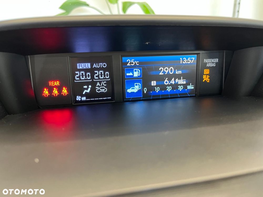 Subaru XV 2.0i Exclusive CVT - 14