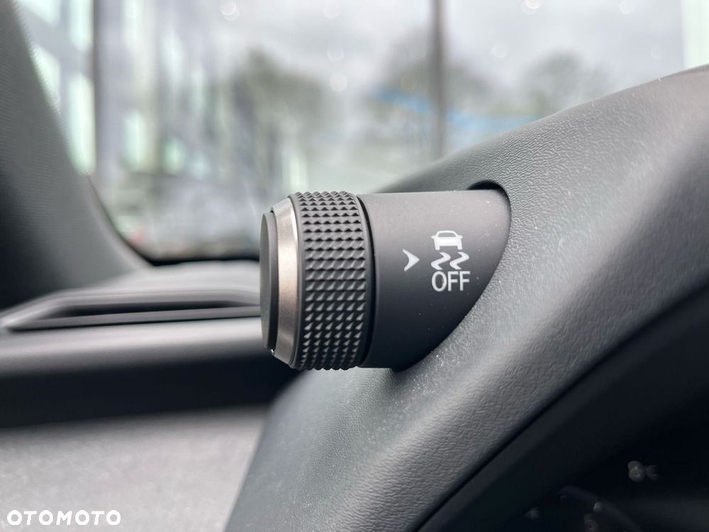 Lexus UX 300h Omotenashi AWD - 34