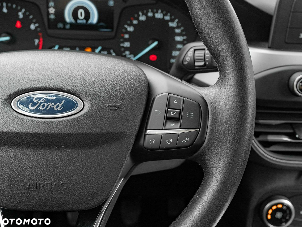 Ford Focus 1.0 EcoBoost Active - 18
