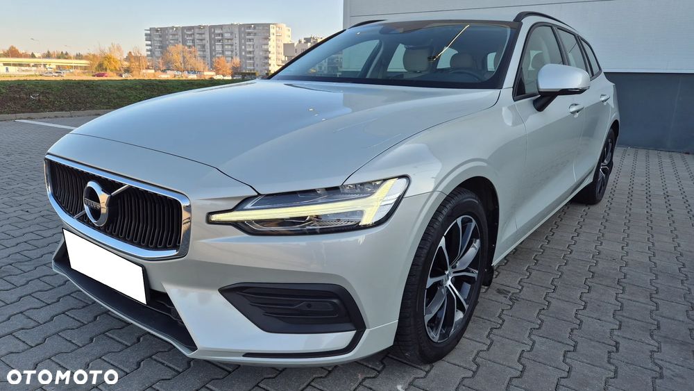 Volvo V60 B4 D Geartronic Momentum Pro - 1