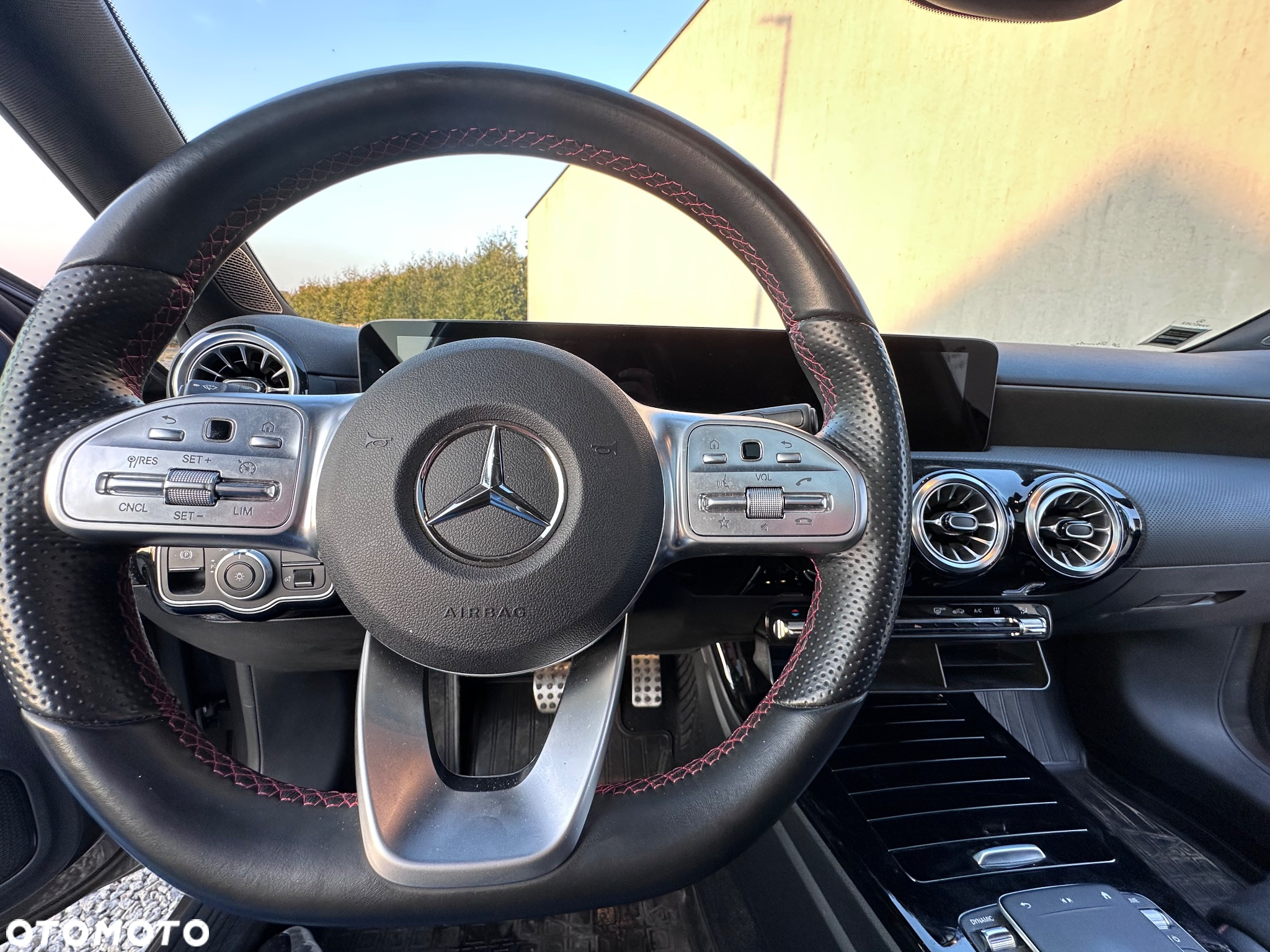 Mercedes-Benz Klasa A 250 e PHEV AMG Line 8G-DCT - 5