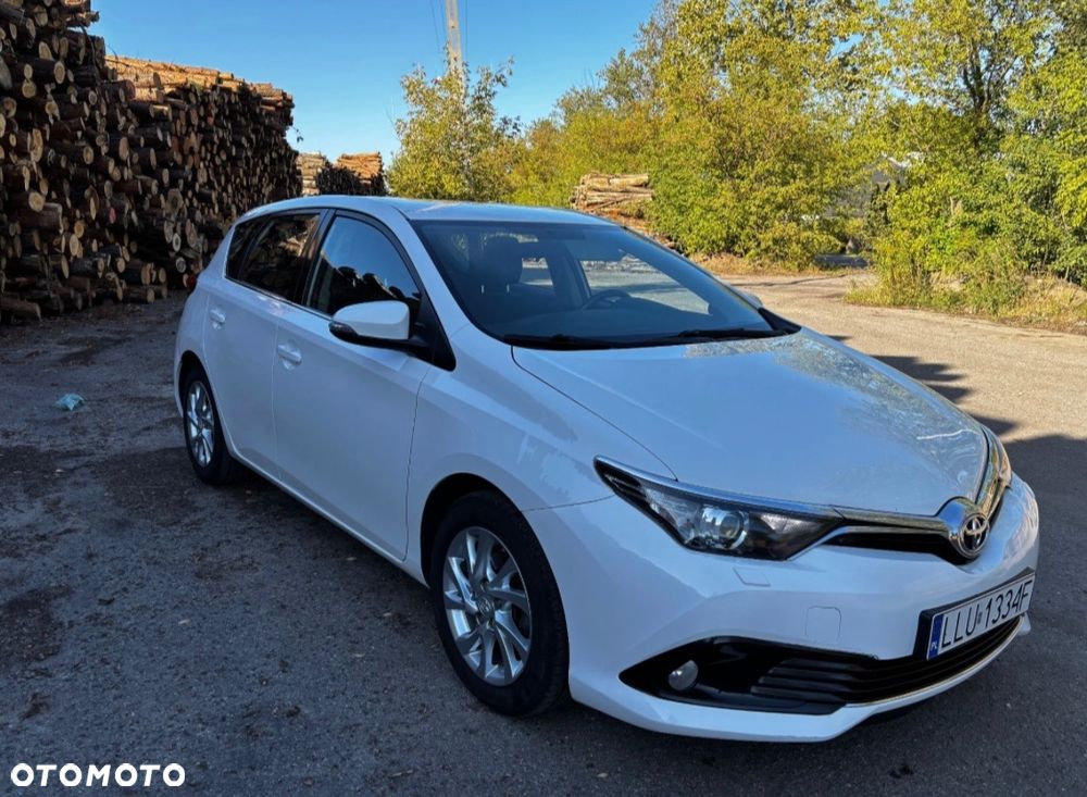 Toyota Auris 1.2 T Dynamic - 3