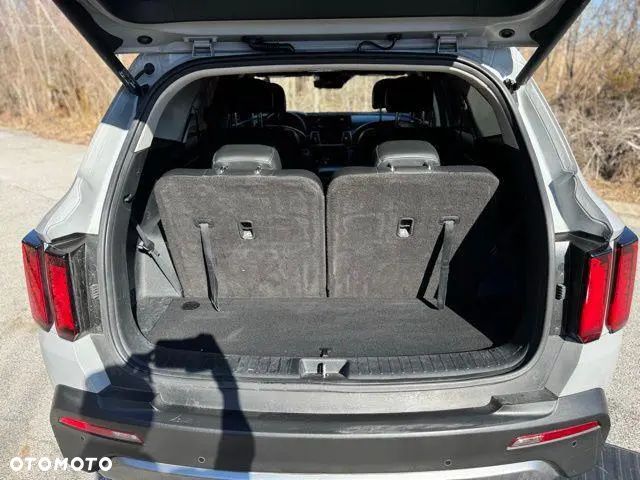 Kia Sorento 1.6 T-GDI HEV L 7os - 12