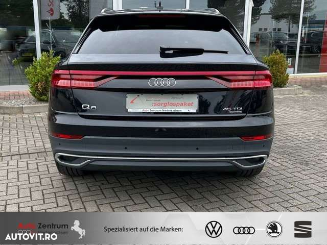 Audi Q8 - 6