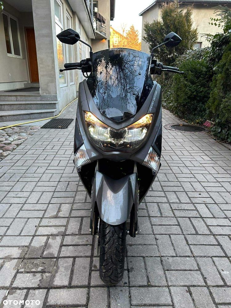 Yamaha NMAX - 2