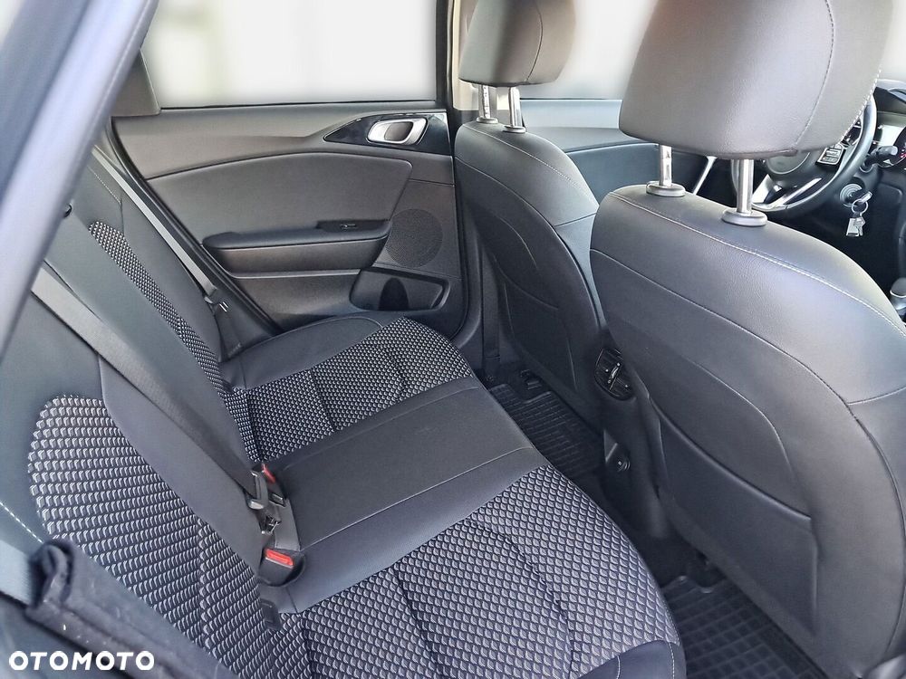 Kia Ceed 1.5 T-GDI L DCT - 34