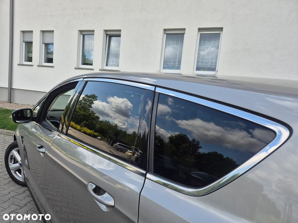 Ford S-Max - 8