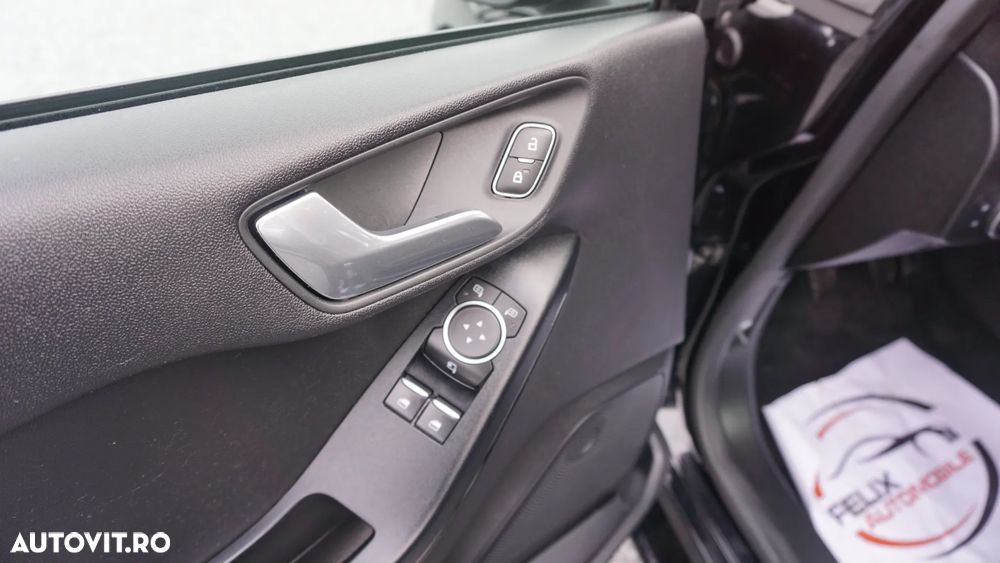 Ford Fiesta 1.1 S&S TITANIUM - 17