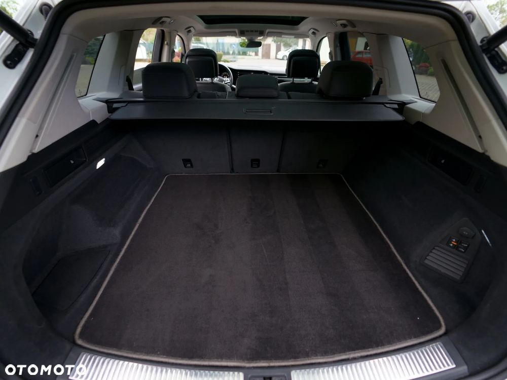 Volkswagen Touareg 3.0 V6 TDI SCR 4Mot Elegance - 25