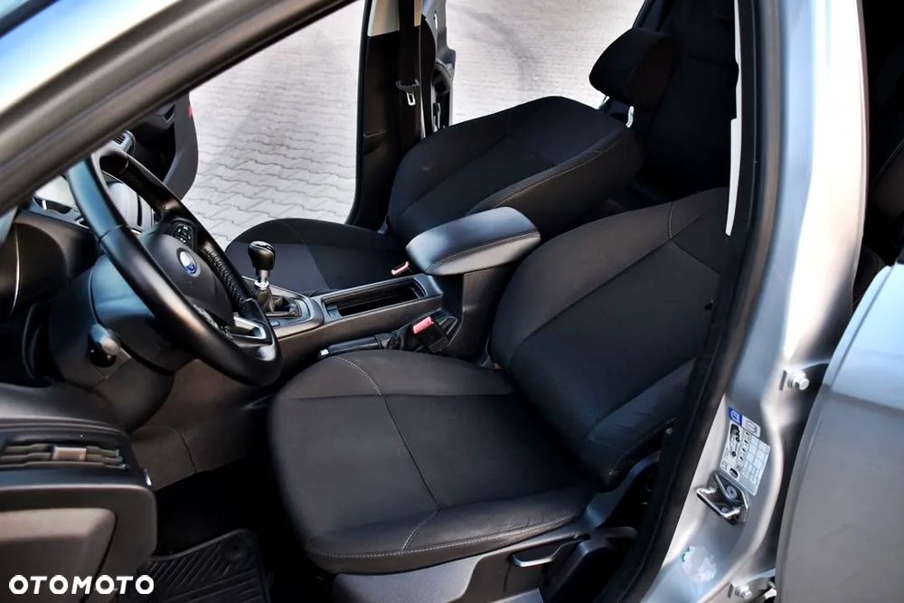 Ford Focus 2.0 TDCi SYNC Edition ASS - 24