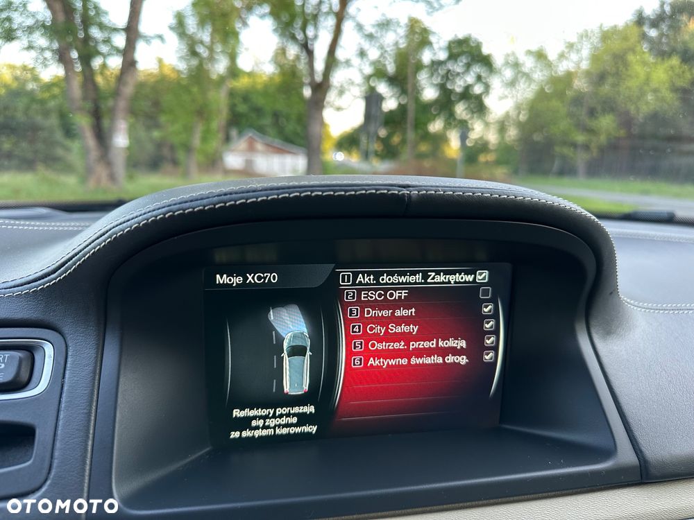 Volvo XC 70 D4 Geartronic Momentum - 32