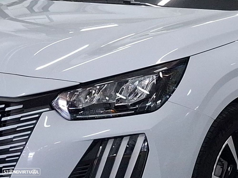 Peugeot 208 1.2 Hybrid Allure e-DCS6 — fotografia 3