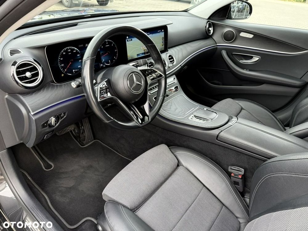 Mercedes-Benz Klasa E 400 d 4Matic 9G-TRONIC AMG Line - 21