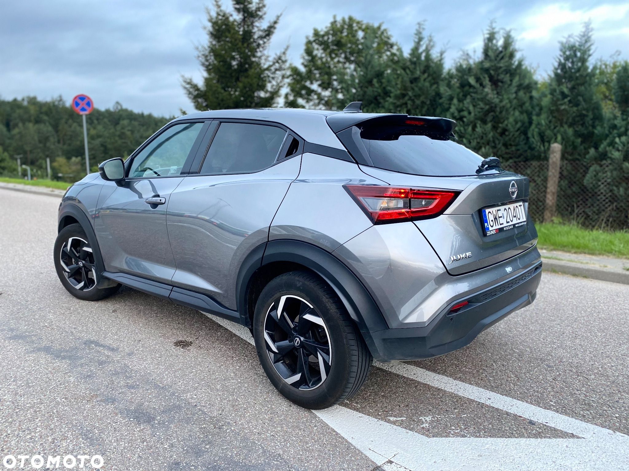 Nissan Juke 1.0 DIG-T N-Connecta DCT - 1