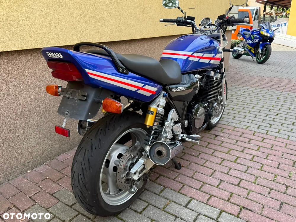 Yamaha XJR - 31