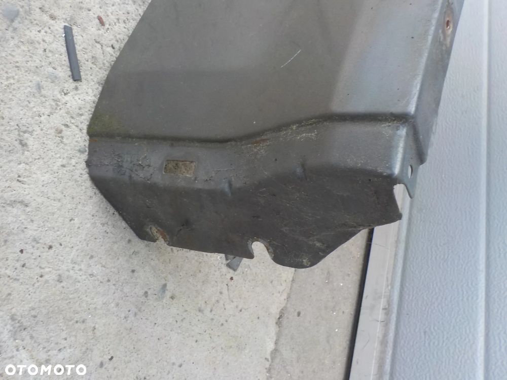 CHRYSLER 300C BŁOTNIK PRAWY PRZÓD PRZEDNI - 8