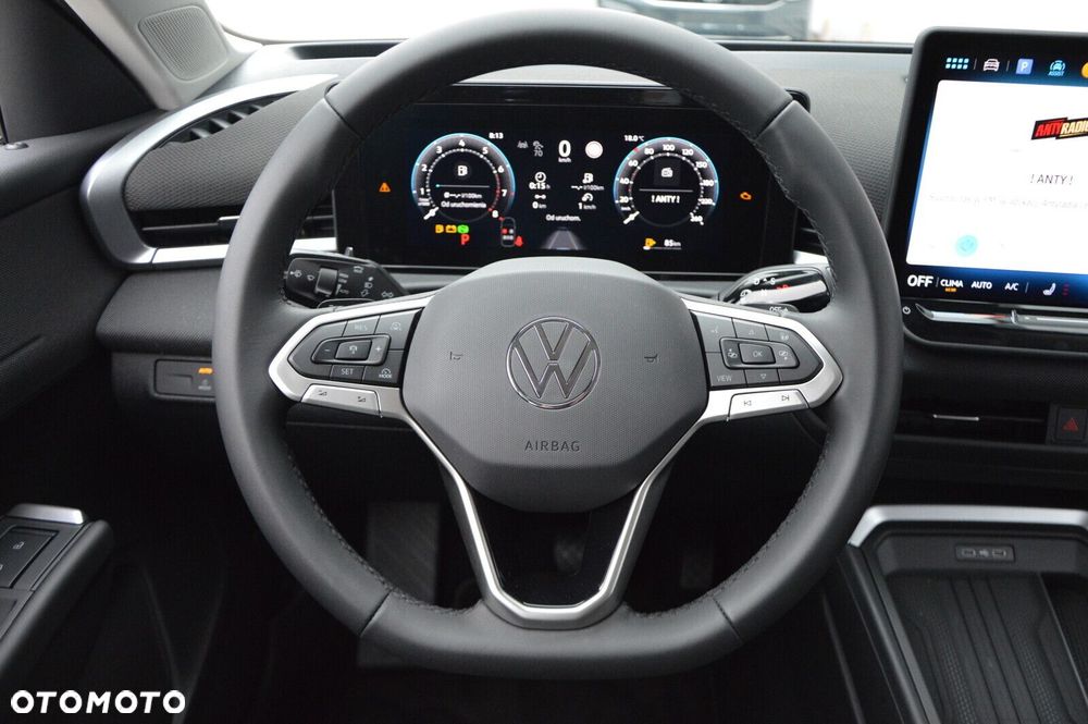 Volkswagen T-Roc 1.5 eTSI Life DSG - 13