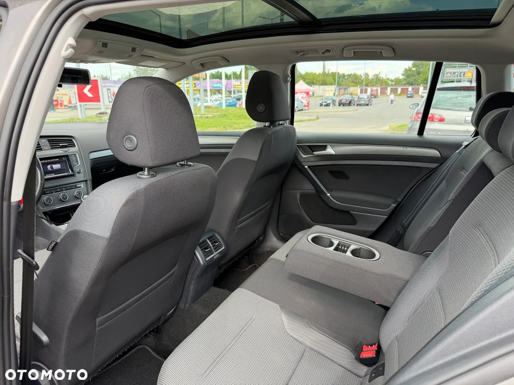 Volkswagen Golf 1.6 TDI Comfortline - 26