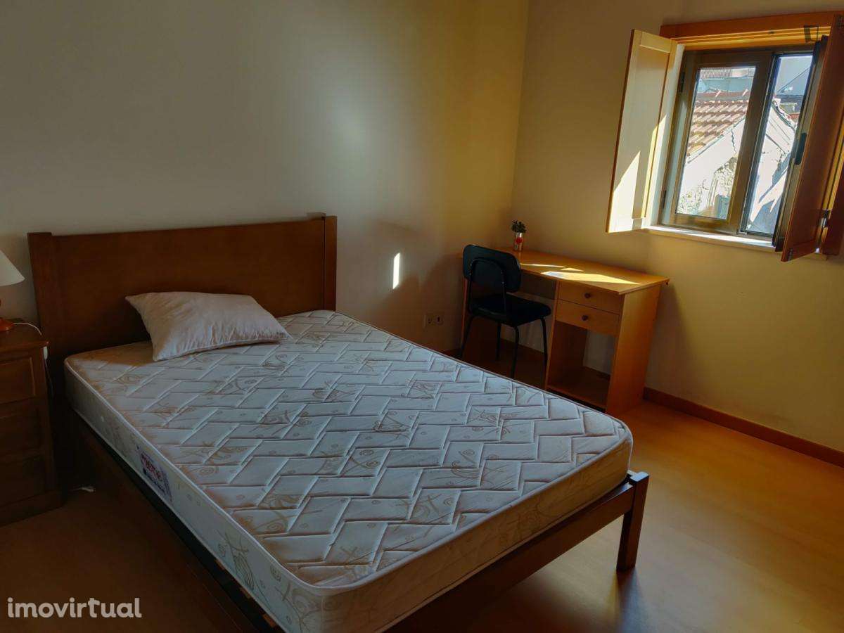 Quarto - localizado em Celas Coimbra Portugal Coimbra - Grande imagem: 2/4