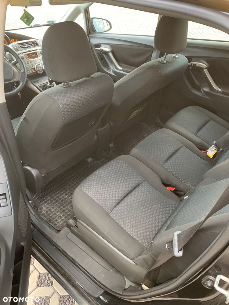 Toyota Verso - 7