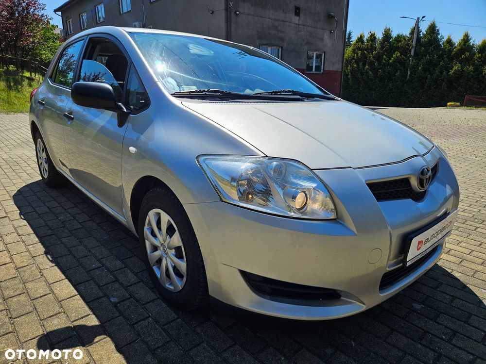 Toyota Auris 1.33 VVT-i Luna - 4