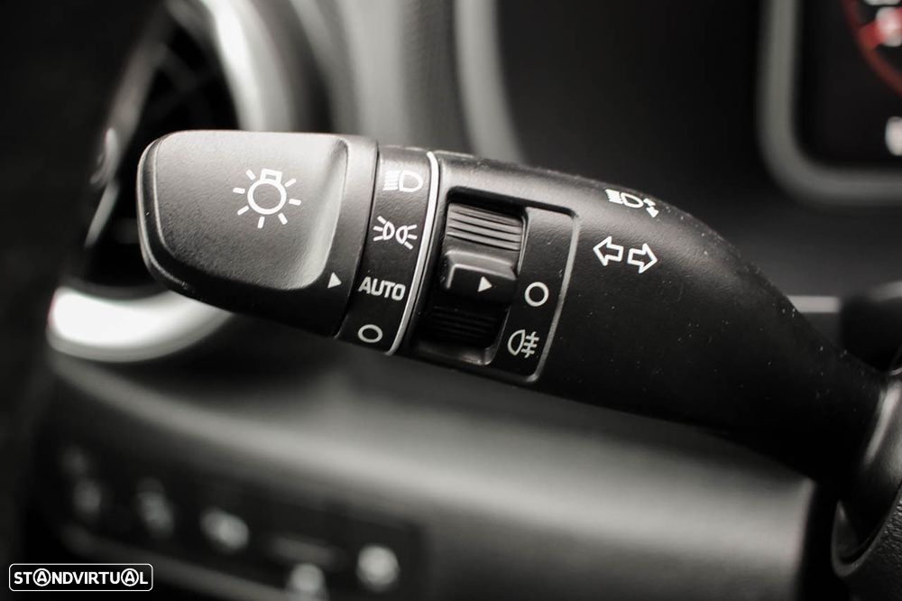 Hyundai Kauai Business - 22