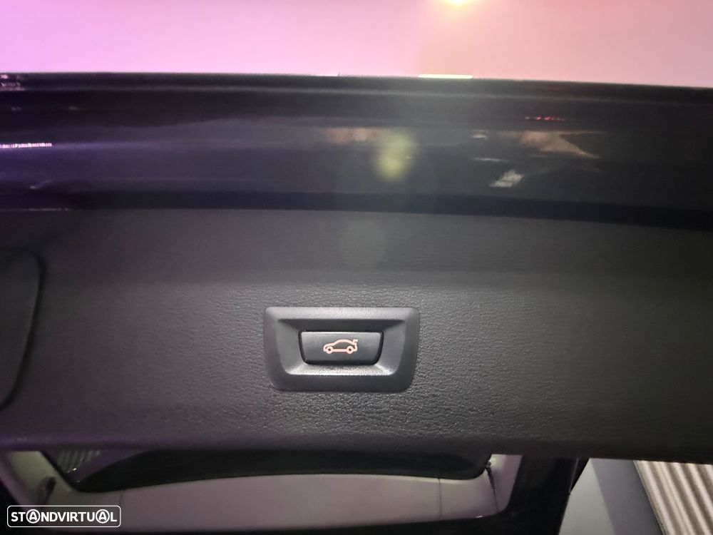 BMW X1 16 d sDrive Line xLine - 38