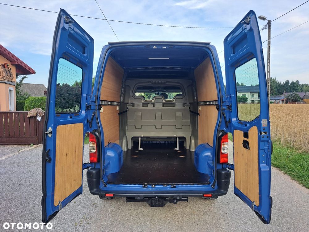 Nissan Interstar - 5