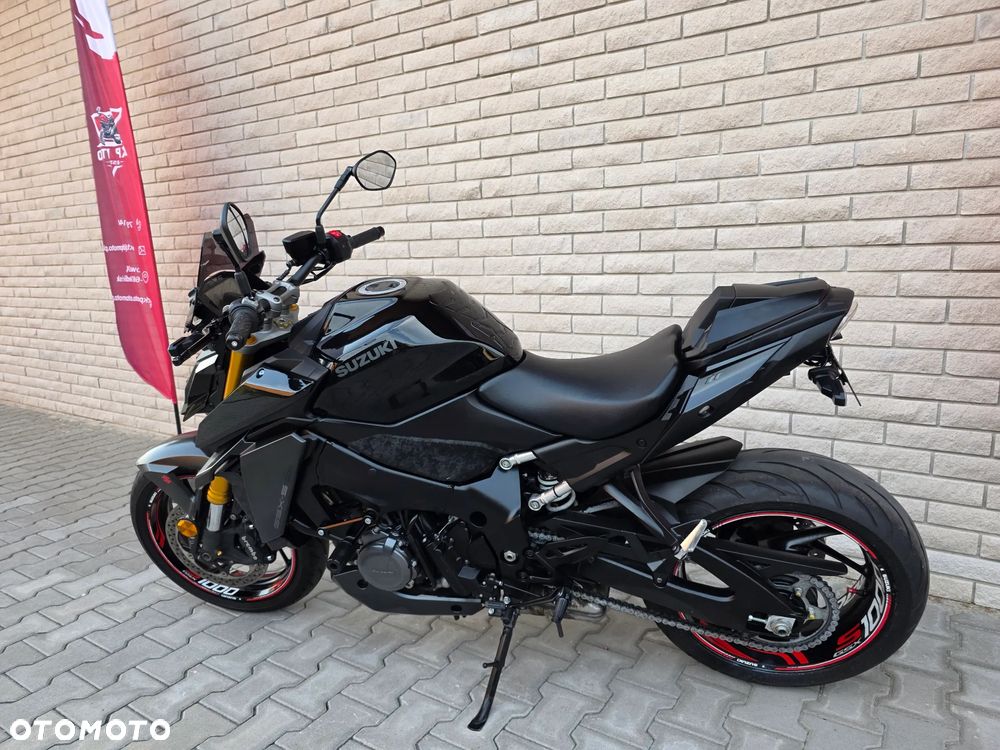 Suzuki GSX 1000 - 13
