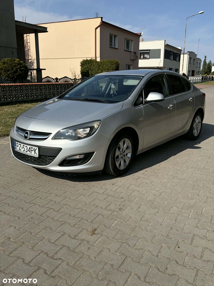 Opel Astra 1.4 T EU6 - 2