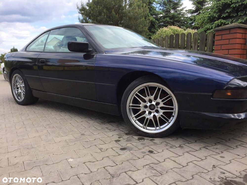LISTWA MASKI SPRYSKIWACZY BMW 8 E31 850 840 - 3