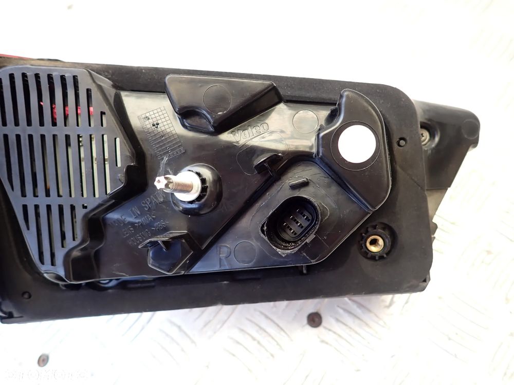 LAMPA PRAWY / LEWY TYŁ AUDI A6 C7 W KLAPIE  6 PINOWE  250 ZŁ - 11