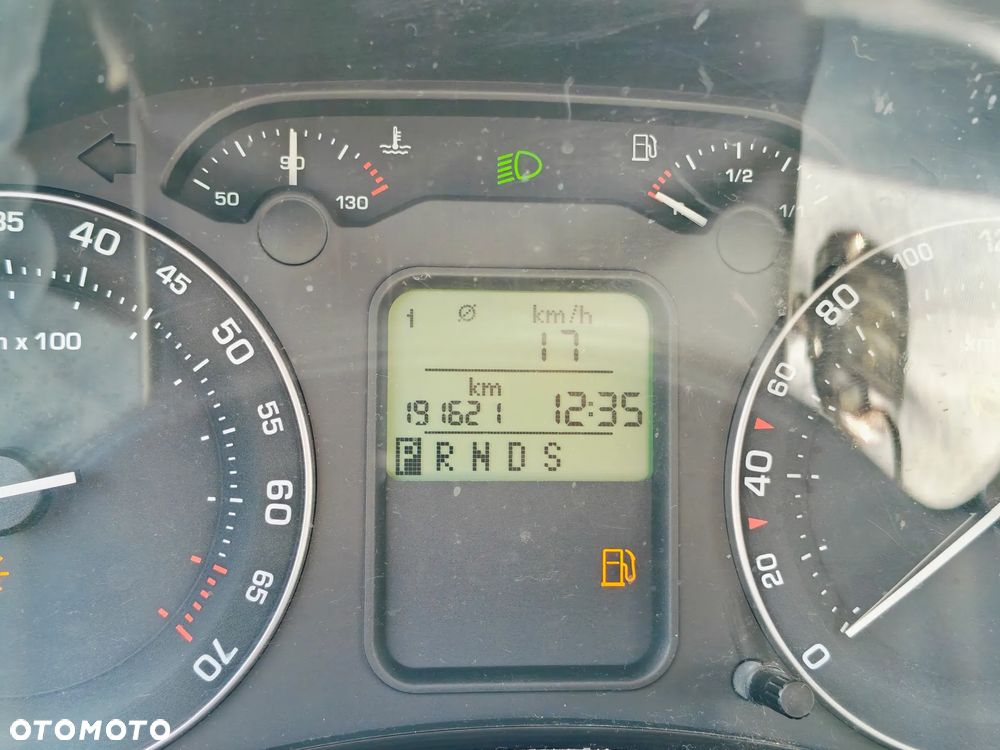 Skoda Octavia 2.0 FSI Elegance Tiptr - 21