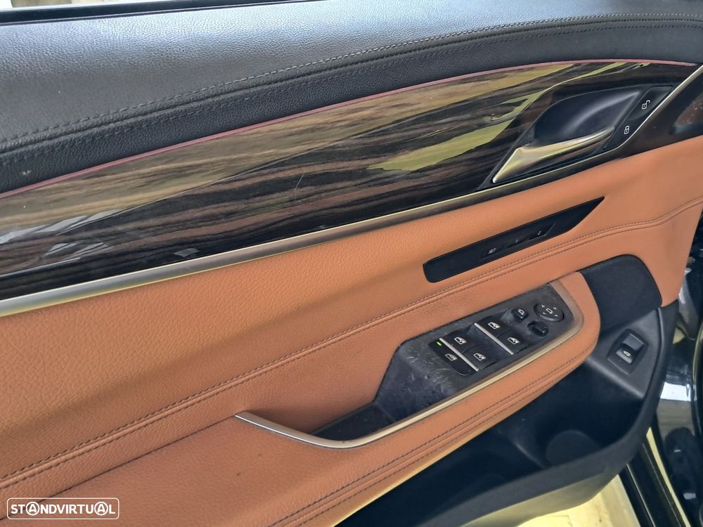 BMW 620 Gran Turismo d Line Luxury - 3