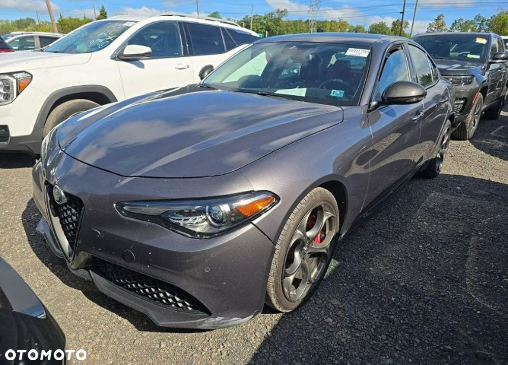 Alfa Romeo Giulia 2.0 Turbo TI Q4 - 1