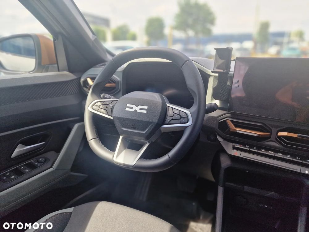 Dacia Duster 1.6 Full Hybrid 140 Extreme MMT - 9