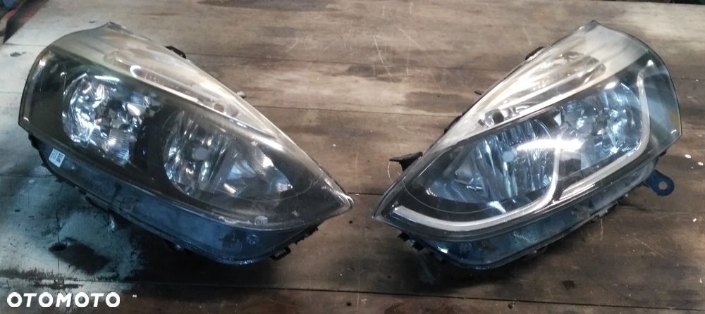 lampy przednie renault clio IV 4 - 1